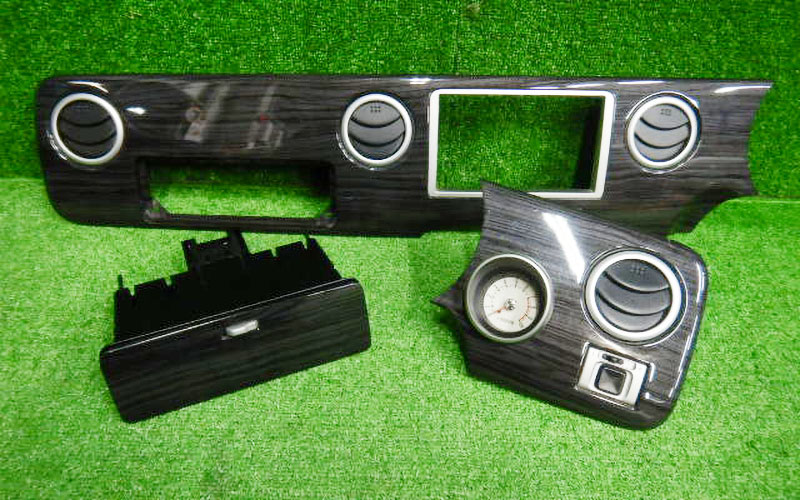 アルトラパン 中古フロントパネル
